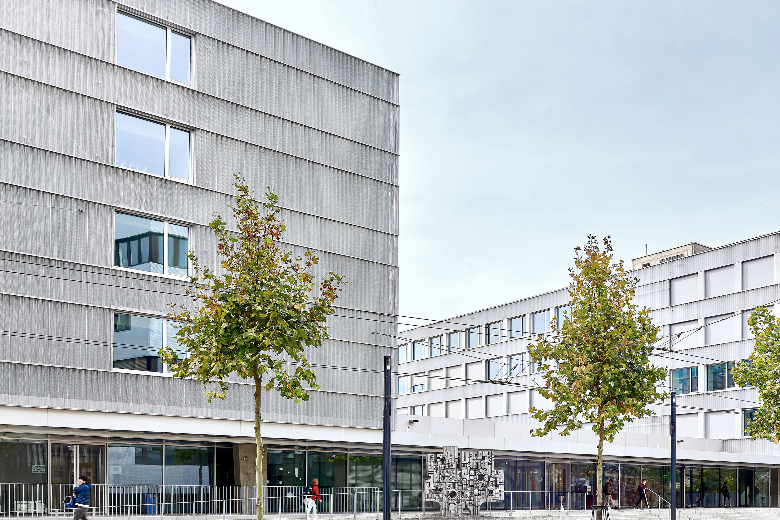 Fassadenlösung von 4B beim CPLN in Lausanne
