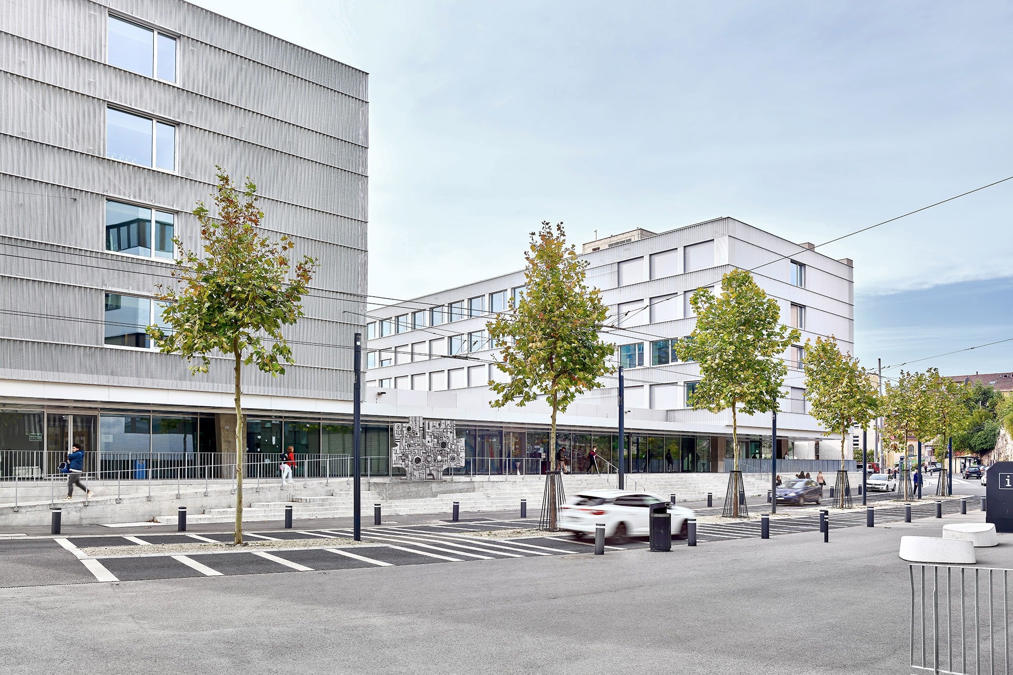Aussenansicht an das Centre Professionnel du Littoral, Neuchâtel