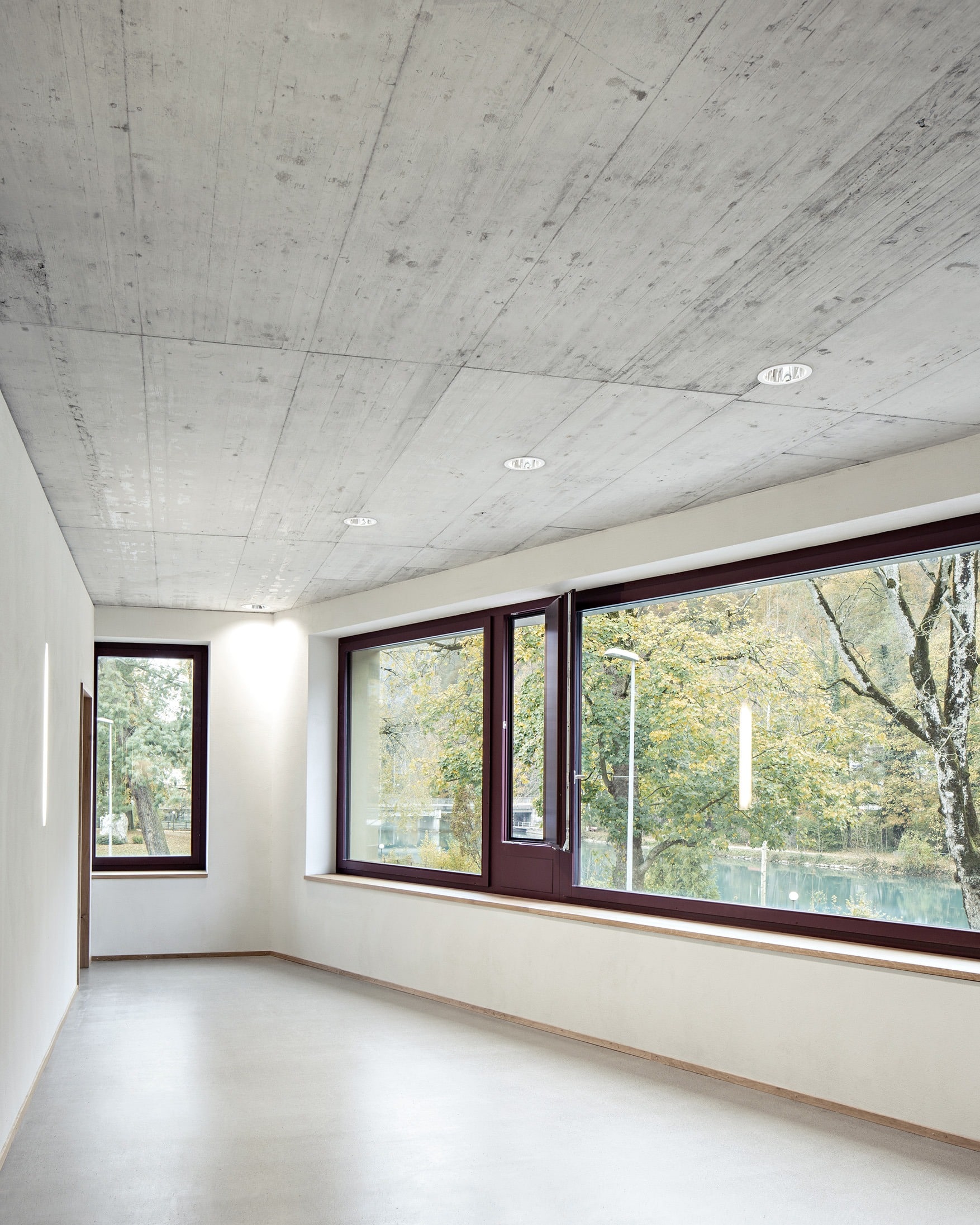 Fenstersystem NF1, heller und grosser Wohnraum