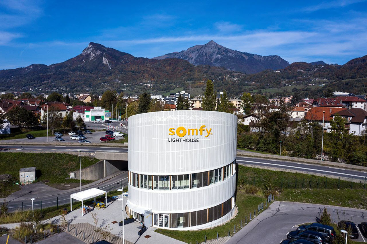 Partnerschaft 4B und Somfy: Aussenansicht des Hauptquartiers von Somfy in Cluses