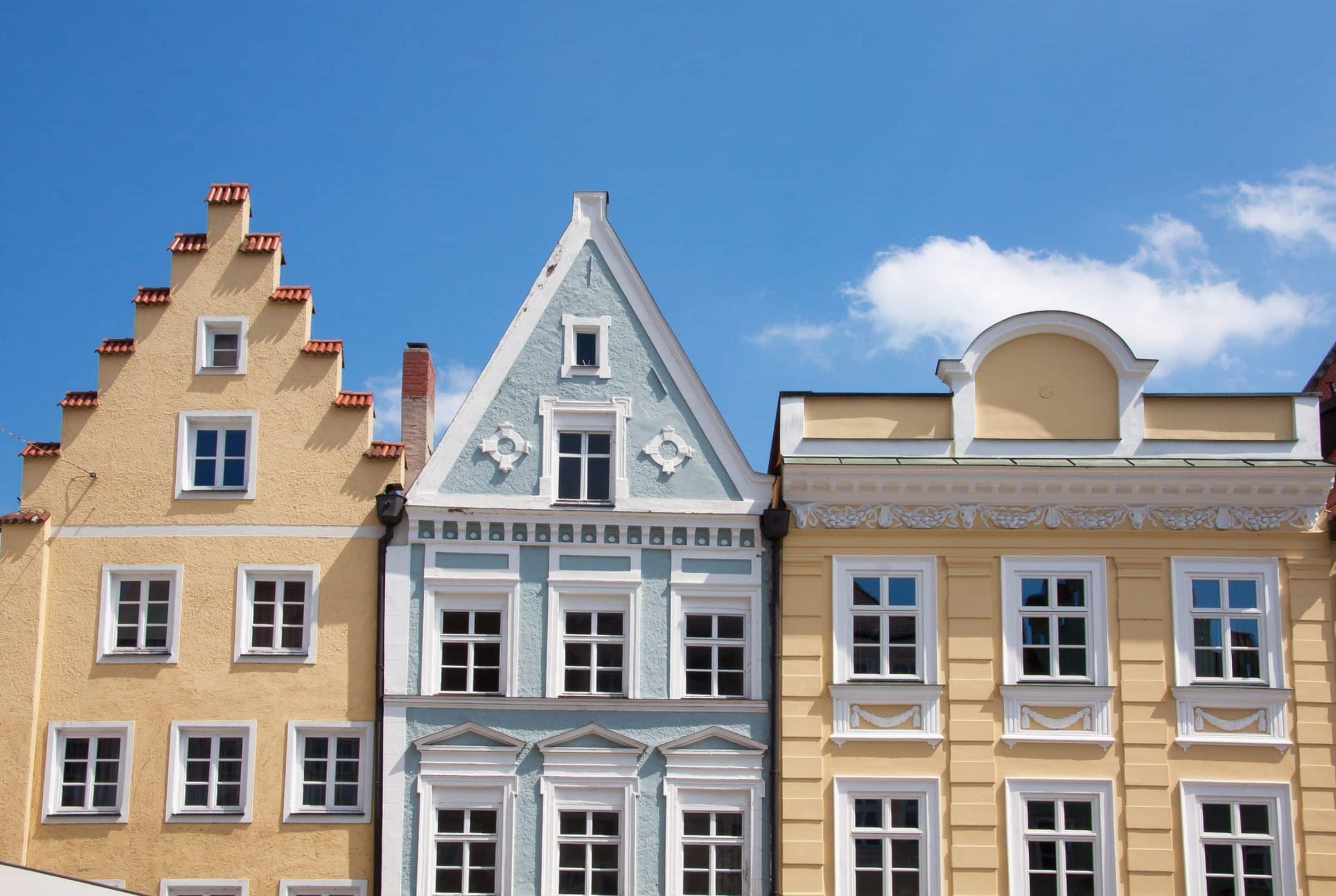 Gotik und Renaissance Gebäude mit Fenster 3