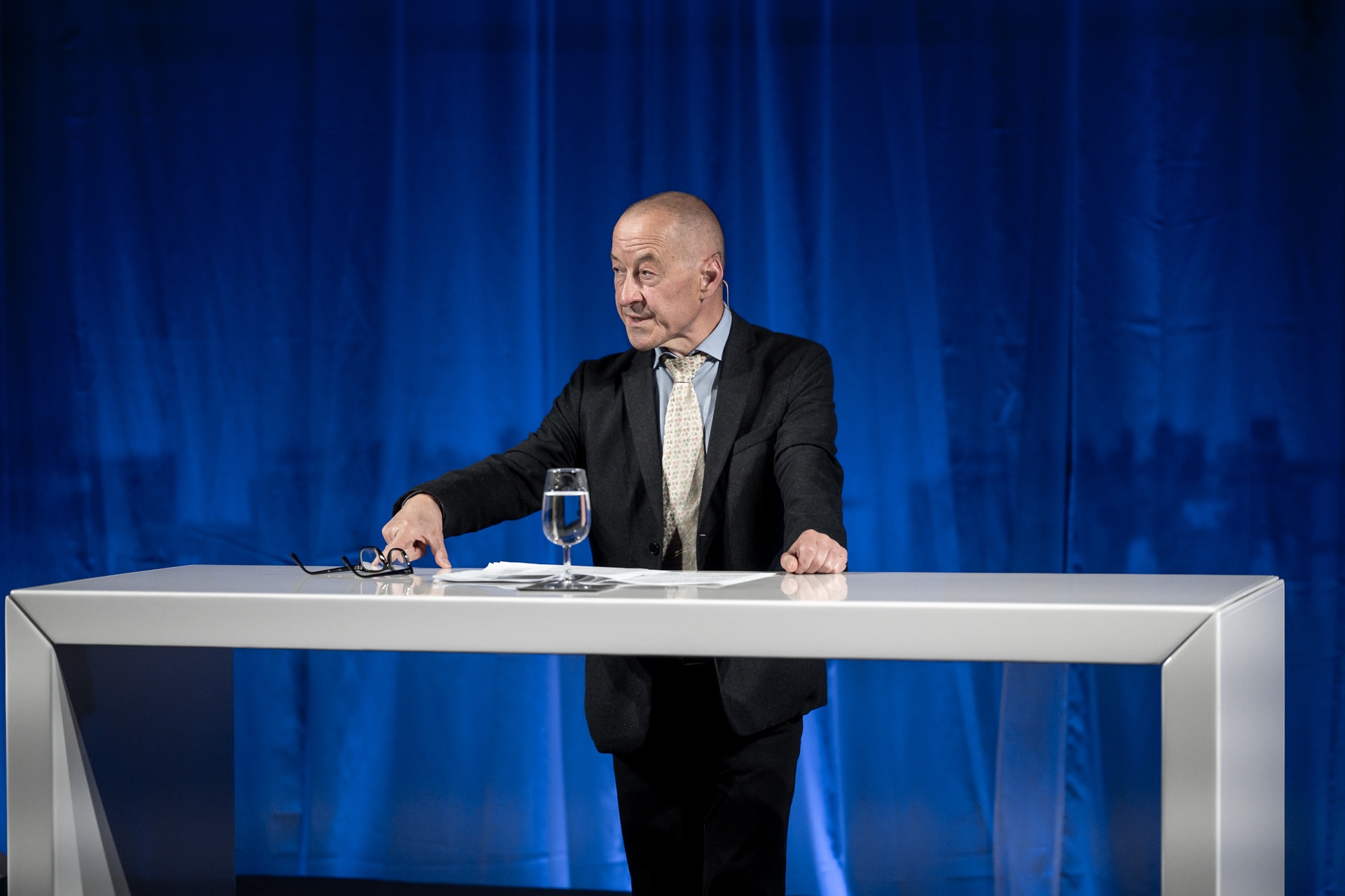 Ein Blick in die Glaskugel der Baubranche: Dr. David Bosshart bei seinem Referat am VIP-Anlass der 4B